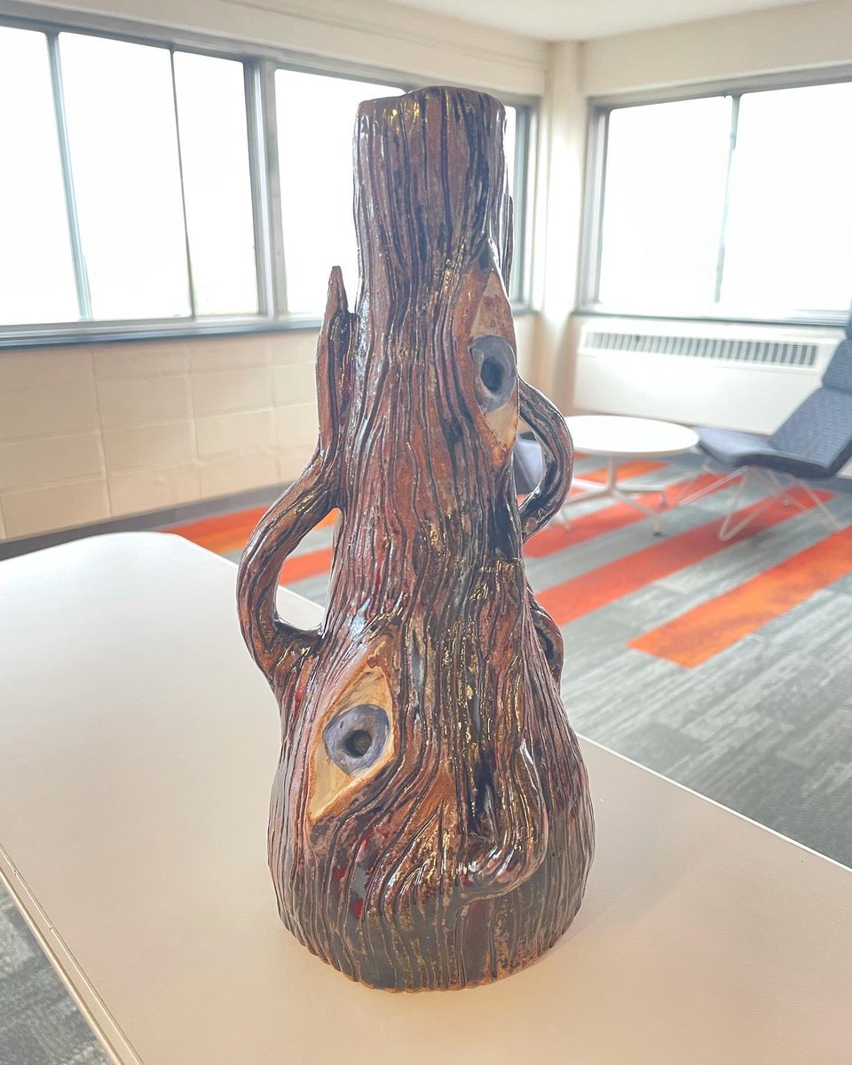 mundodemango's tweet photo. vase https://t.co/8F4utliYj0