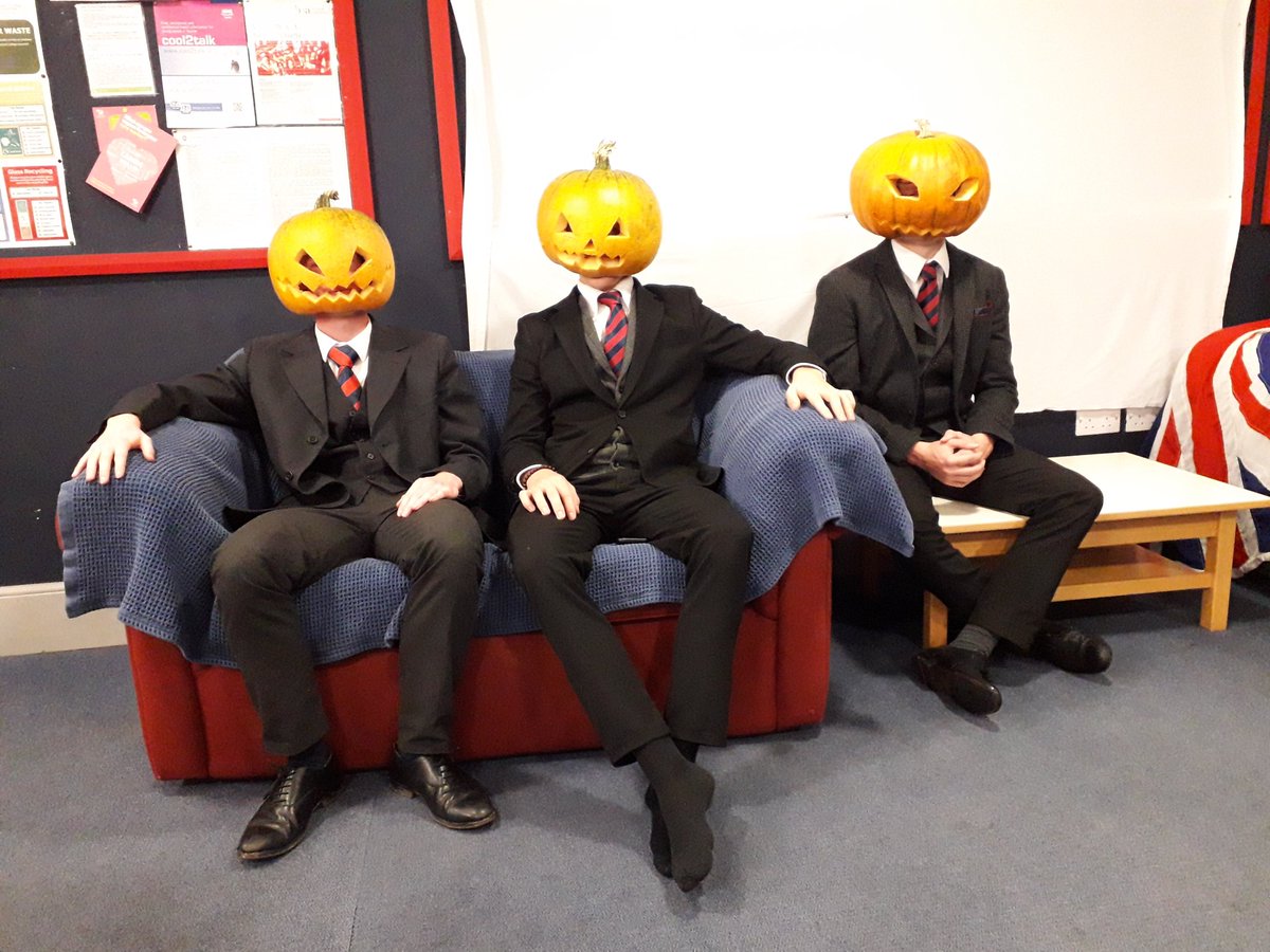 CSkrines's tweet image. Jasper,  Maxime and Max in their fabulous Halloween costumes.