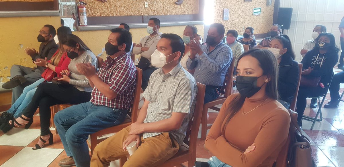 En #Tepeaca, con el apoyo de <a href="/Chalon_Ramos/">Chalón Ramos</a>, se realizó la Asamblea Regional que convocó a los priistas de la región a discutir cuatro temas relevantes para el futuro del Partido y hacerlo más fuerte. 

#XXIIIAsambleaPRI 
#NuevosTiemposNuevosRetos