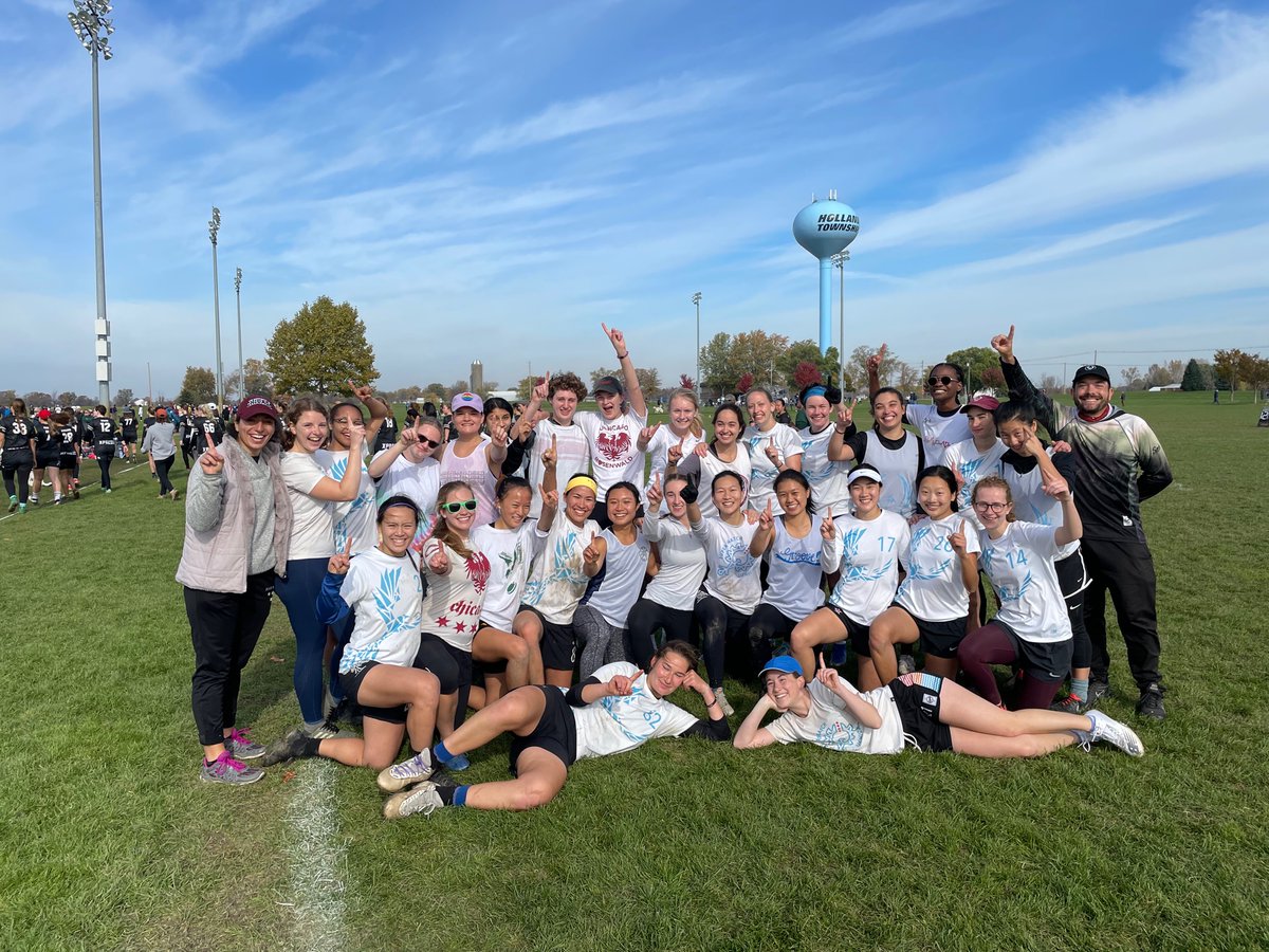 uchi_supernova's tweet photo. SAY HELLO TO YOUR 2021 GREAT LAKES REGION CHAMPS. SEE YOU IN CALI https://t.co/5Ba03qdUIK