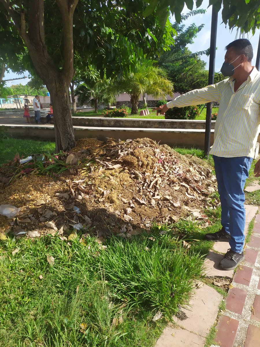 lvdpueblo59's tweet photo. #07Nov | #LVDPueblo #Informa
Durante una visita al Mun #anzoategui Parroquia #Apartadero
Notamos el abandono en que se encuentra la plaza Bolivar de la localidad » Reporta : @juannarea21 .
@Class987FM @cojedesesnotic
@SalvemosCojedes @eldiario @ACICojedes https://t.co/vC9cQ01us7
