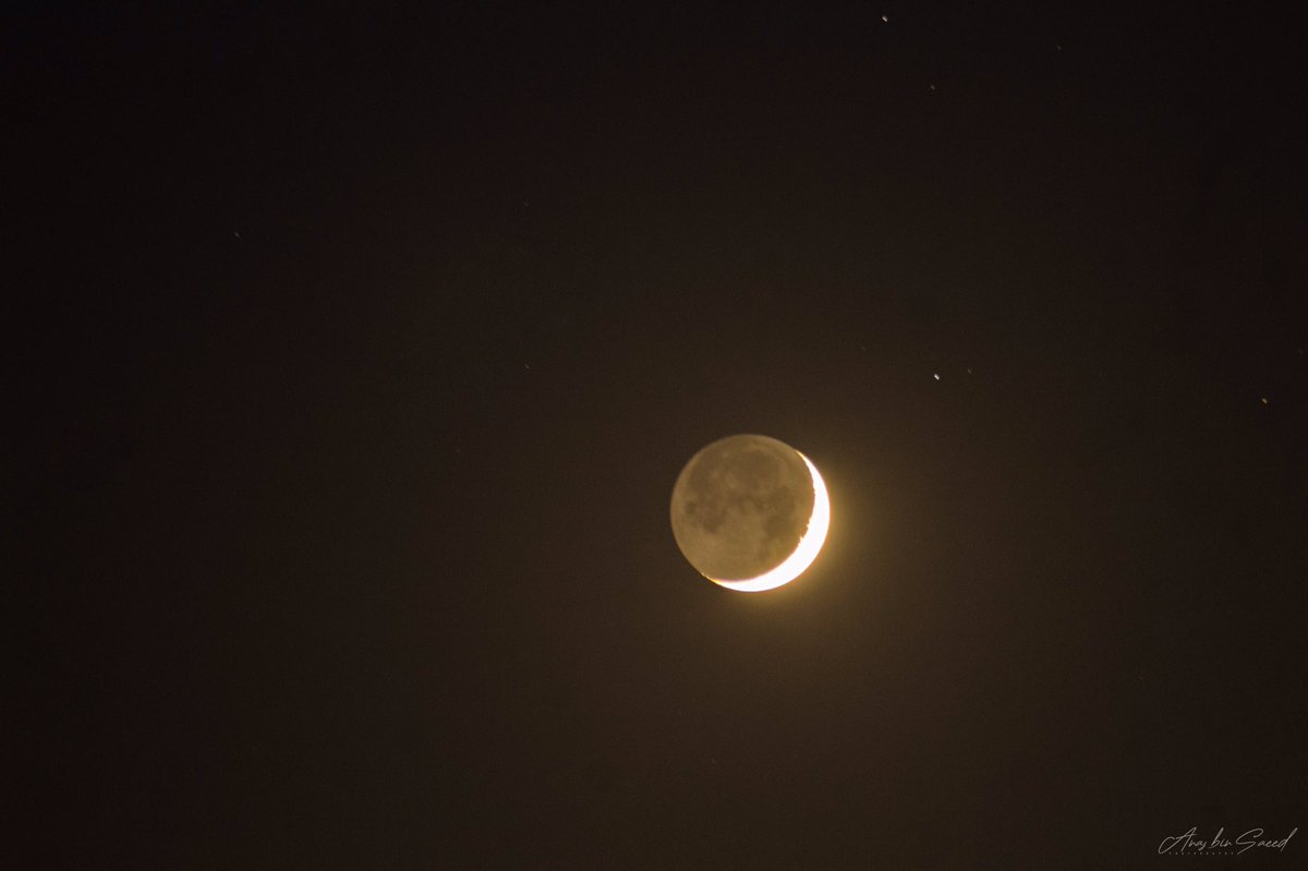 _anassaeed's tweet photo. we’re all like the bright moon, we still have our darker side. https://t.co/Tqe9yOpRyt
