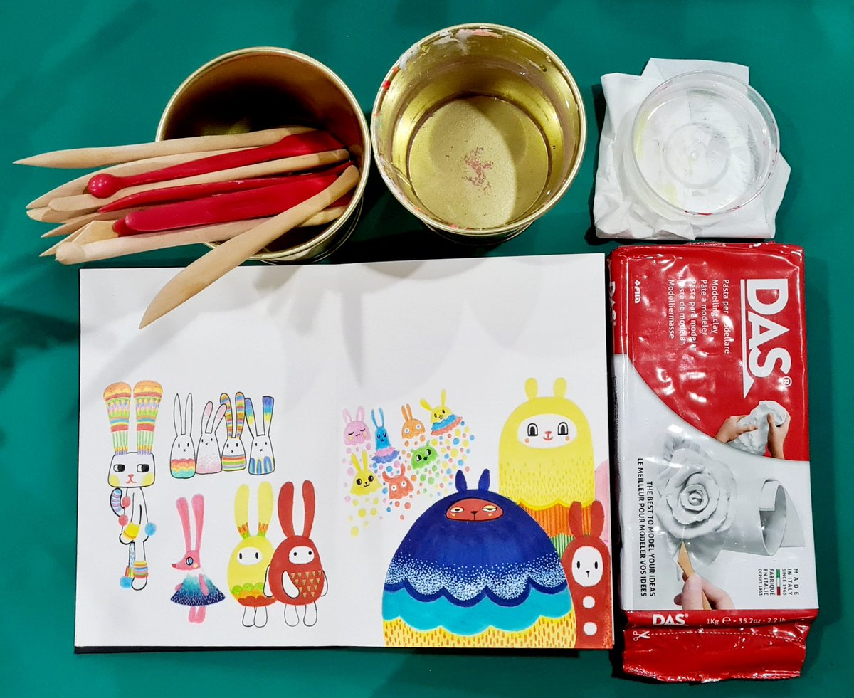 SuhadelleWriter's tweet image. #1day1artchallenge Day34 เราไม่ถนัดงานปั้น แต่อยากลองก็เลยทำ ใช้ลวดทำไส้หูหวังว่าหูน้องจะไม่หัก นั่งปั้นเป็นชั่วโมงเลย😅
I use Fila Türkiye #modelingclay to make #cute #bunny #characterdesign from Day20 +wire inside ears. I&apos;ll paint this cutie once it dry in 3 days+
#art