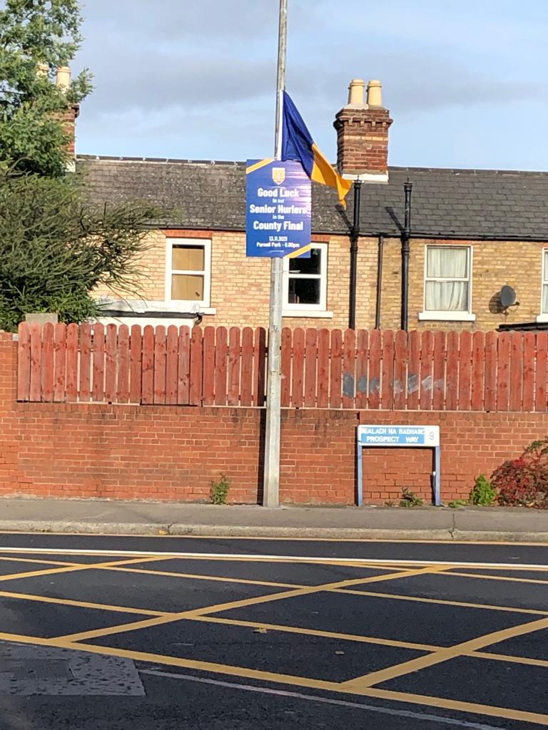 clgNaFianna's tweet photo. Brilliant to see club colours + posters going up around the area to support our Senior Hurlers in next weekend's #GoAheadDSHA County Final.

GRMA to the facilities team + all who helped today. If you've got 🇺🇦🇺🇦at home, do put them up! #GetYourColoursOut #NaFiannaAbu 💛💙 https://t.co/mLvTOym3fB