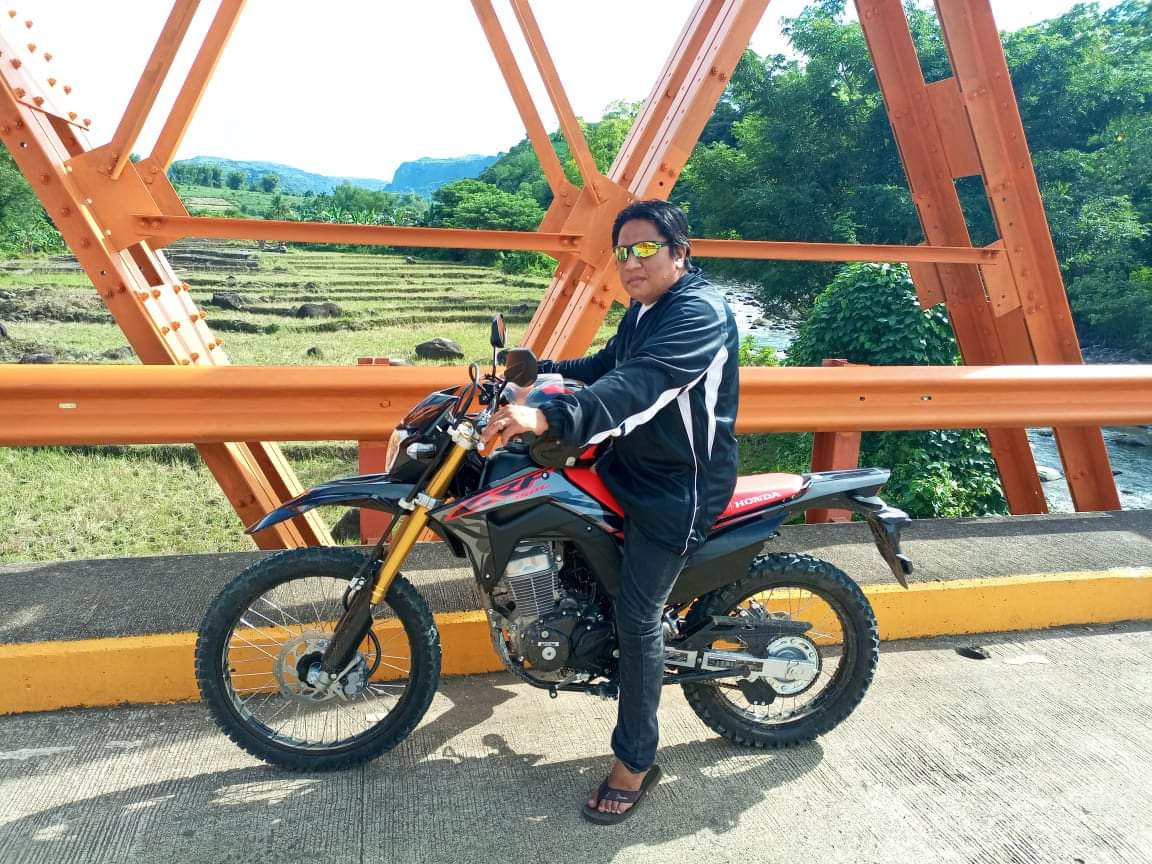 BaricarRaylan's tweet photo. @Jihoz_Axie Hi @Jihoz_Axie  THANK YOU FOR RELEASING THE DEX I WAS ABLE TO BOUGHT MY FATHER'S DREAM MOTORCYCLE USING MY SLP EARNINGS💞💓❤️ https://t.co/6M6BGBa7IC