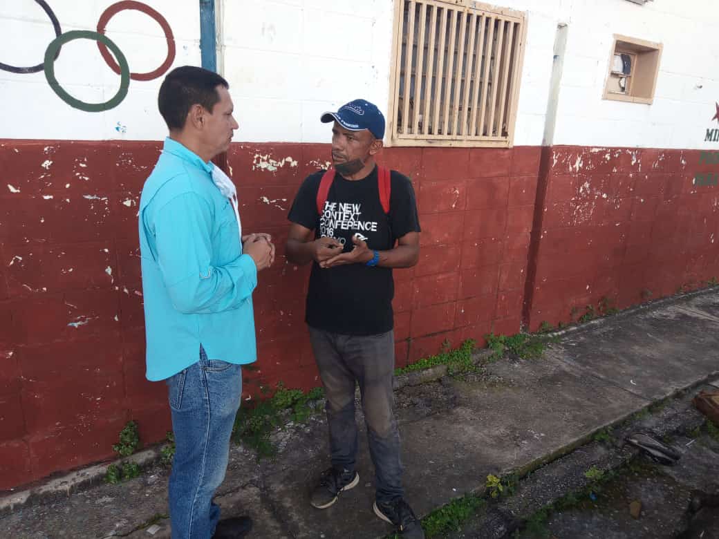Jhonny326Lara's tweet photo. Todos enfocados en una Venezuela Libre y Rica de Verdad.
David Medina, Mario Canda, José y Alex, son ejemplo de que juntos podemos lograr muchas cosas en beneficio de todos, hasta transformar a nuestra Nación en una Tierra Llena de Gracia.
 #Vinculate con @asociudadanasvv https://t.co/LEueXvRLJs