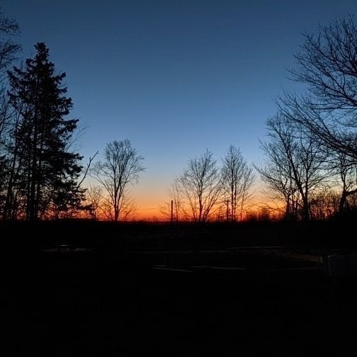 Happy Sunday! 
Did anyone else see the beautiful sunrise this morning?
We're open for breakfast today 8- noon.
Have a great day everyone!
#sundayvibes #sunrise #tourism #crabbemountain #crabbemountaininn #explorenb #destination #destinationnb #deatinationnackawic