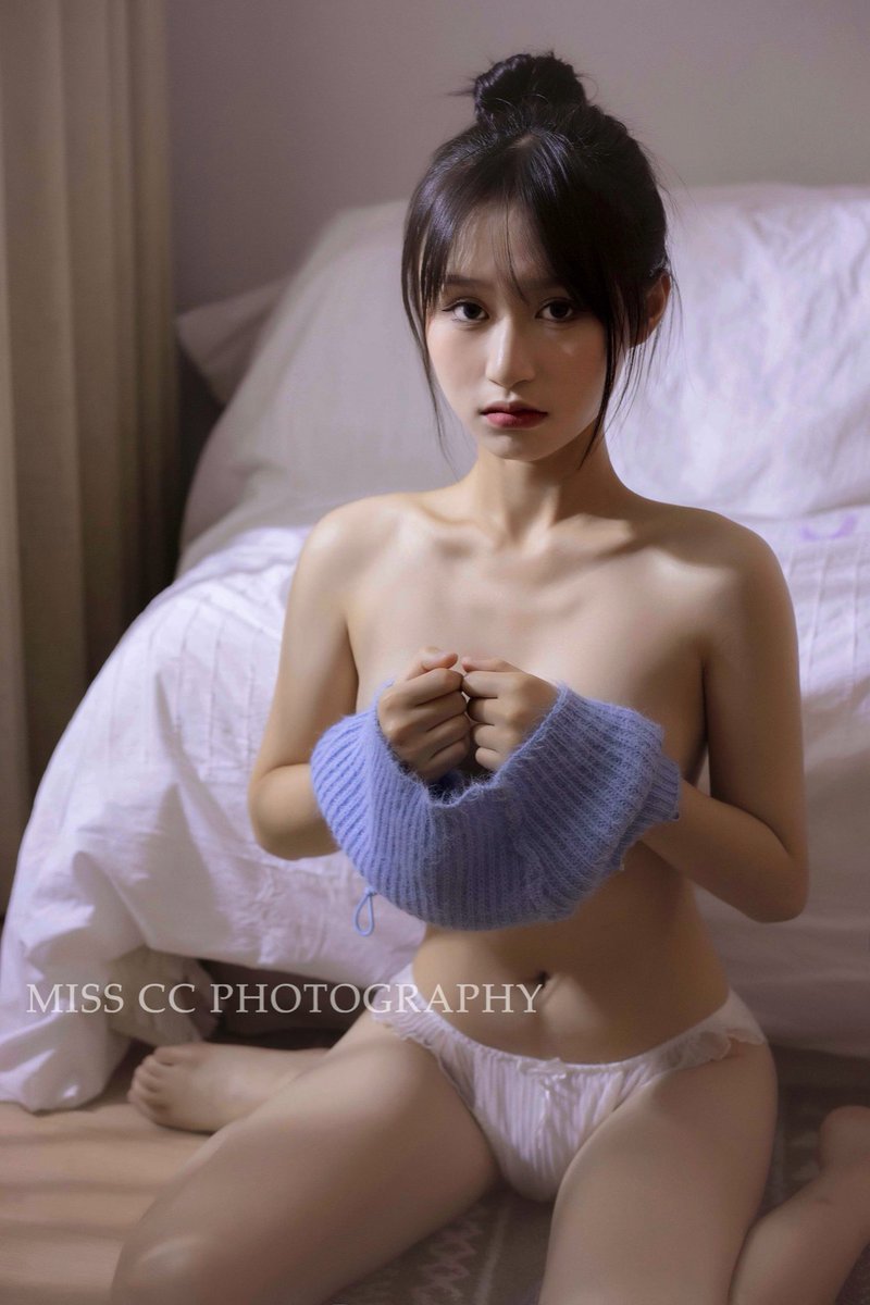 季节轮换
总有新的故事值得期盼

摄影/@misscc520 

#私房 #私房摄影 #写真 #成都 #性感 https://t.co/dEXa9C5yaN