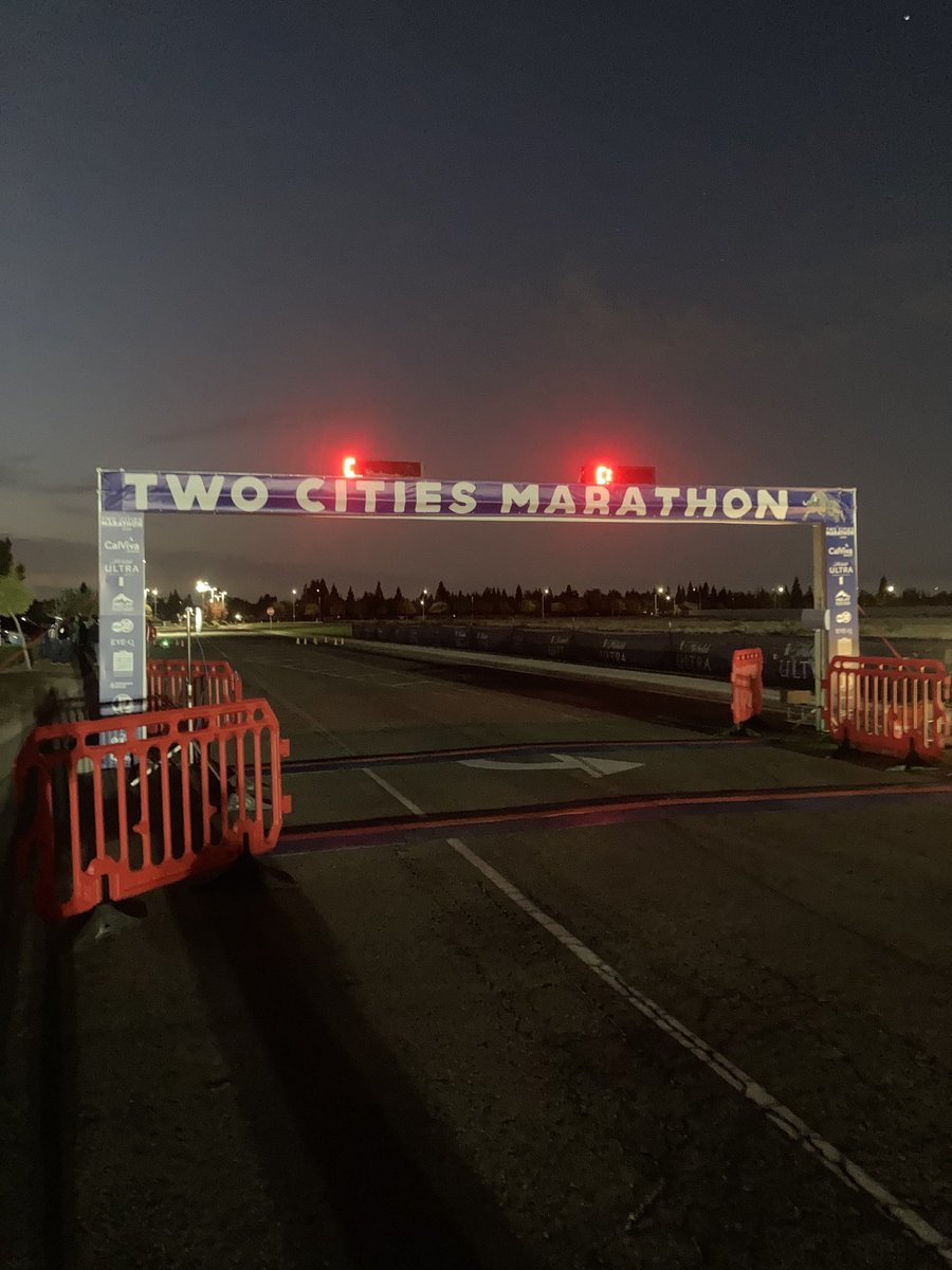 DonnyGill's tweet photo. Let’s get it! #twocitiesmarathon @CityofFresno @CityofClovisCA https://t.co/F8DpSi8i4B