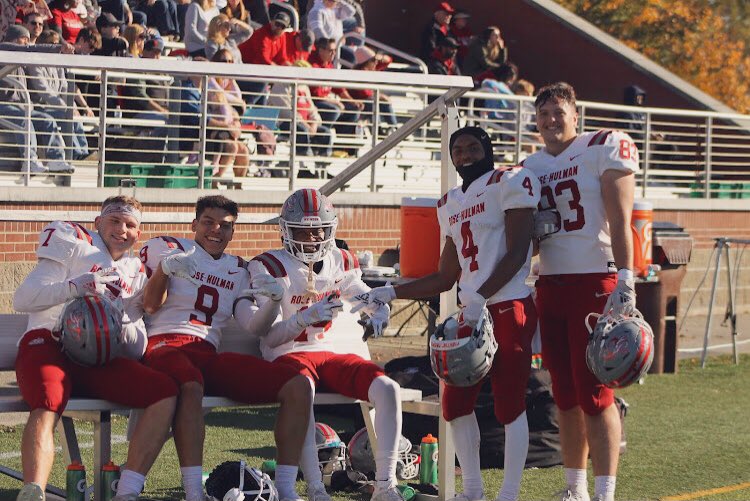 RoseHulmanFB's tweet photo. 📸 Photos from the Fightin’ Engineers dominant victory against Franklin College
#WeWork 🌹🏈 https://t.co/GCkLv84pZx