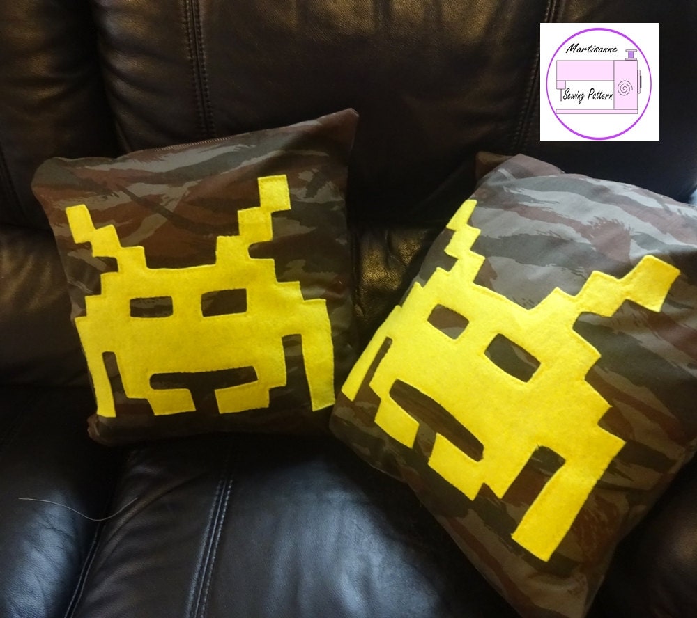 martisanne's tweet image. Cushion Sewing pattern, retro gift for gamer  husband boyfriend friend, diy sewing gift, cushion tutorial, 80s theme gift, pdf pattern, easy tuppu.net/4d278203 #EtsyTeamUnity #TMTinsta #CushionTutorial