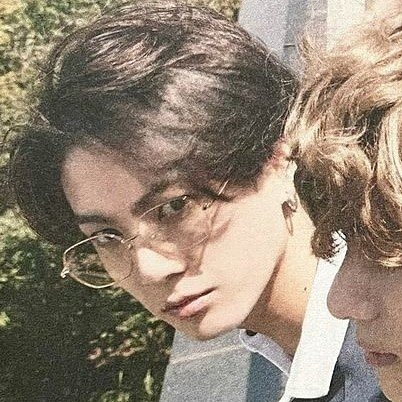 kthgexplicit's tweet photo. como cuidar do seu  𝗽𝗲𝗾𝘂𝗲𝗻𝗼 𝗴𝗼𝗼𝗸𝗶𝗲 . . . 🥑🐰
– um guia 𝗽𝗼𝗿 kim taehyung | a thread https://t.co/wMfib1Isnk