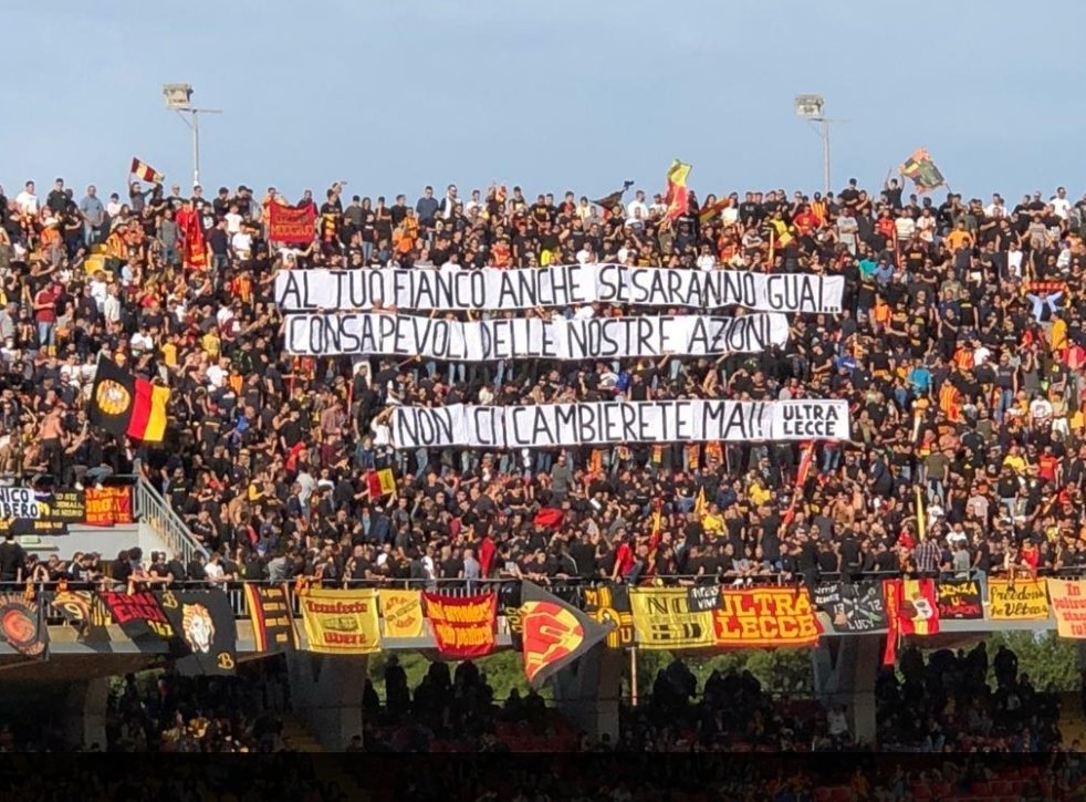Agr0_Punk's tweet photo. La tua voce come il coro delle sirene di Ulisse m'incatena
Ed è bellissimo perdersi in quest'incantesimo

#BattiatoRaccontailLecce
#LecceParma #LecPar https://t.co/rTsD6FGwgM