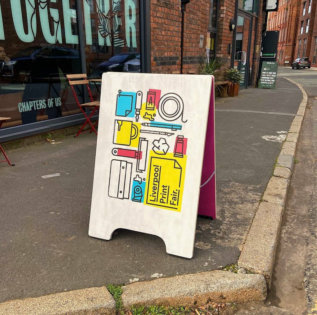 maaku's tweet photo. Back again for another @lplprint. 

Made and painted these A-Boards in time for the fair too, with the branding and illustration I made for the fair.

#graphicdesign #illustraton #vectorart #handpainted #aboard #signagedesign #CMYK #liverpoolprintfair #p… https://t.co/rtaxUaCJMA https://t.co/gH1RrrgVha