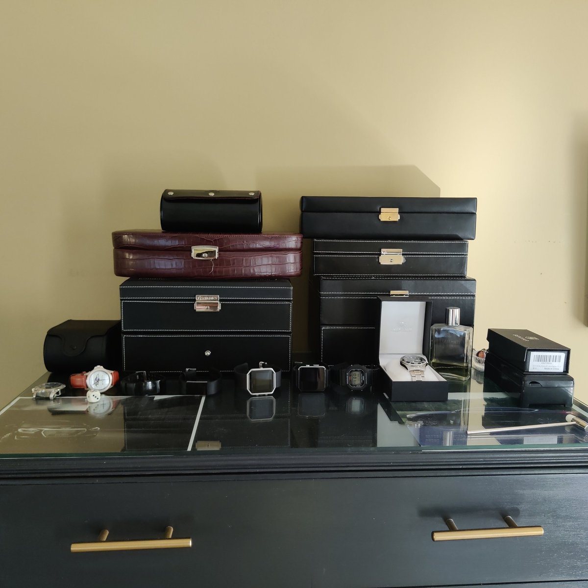 WatchYouKnow1's tweet photo. This is about half of the collection.
Please check out my YouTube channel: https://t.co/2liIkvXUj4

#watchcollector #tissotcollection #seikocollector #timexcollection #omegacollector #orientwatchcollector #microbrandwatchcollector #noveltywatches #casiocollector #glycinewatch https://t.co/YK5IICMqhC