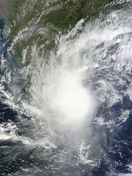 OdishaWeather7's tweet photo. Flashback: #CycloneJal
 
Severe Cyclonic Storm Jal cross Chennai as a #DeepDepression on 07 November 2010. Many people lost their life. Torrential rain &amp; wind battered #TamilNadu &amp; S. #Andhrapradesh

Official Death toll: 55 https://t.co/6g9Hy05plM