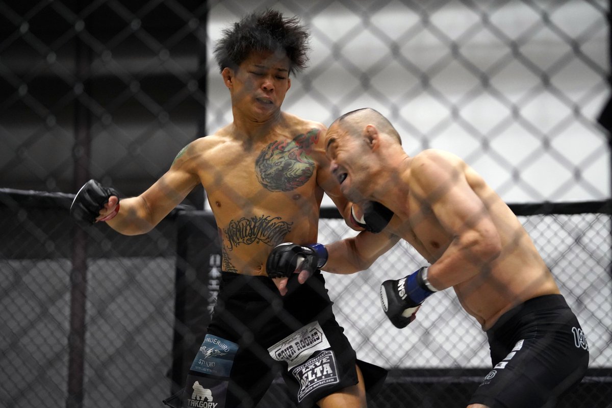 Gigio_jp's tweet photo. プロ修斗香川大会 FORCE 14
［第4試合］バンタム級（61.2kg）5分2R
高岡 宏気（香川/トイカツ道場香川支部）
寺嶋 直人（静岡/ SUBMIT MMA）
#shooto1107 #FORCE14 https://t.co/UsicZXHAZV