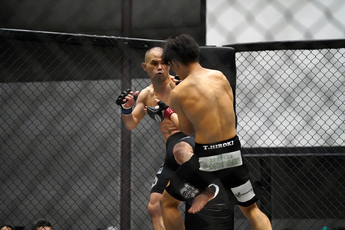 Gigio_jp's tweet photo. プロ修斗香川大会 FORCE 14
［第4試合］バンタム級（61.2kg）5分2R
高岡 宏気（香川/トイカツ道場香川支部）
寺嶋 直人（静岡/ SUBMIT MMA）
#shooto1107 #FORCE14 https://t.co/UsicZXHAZV