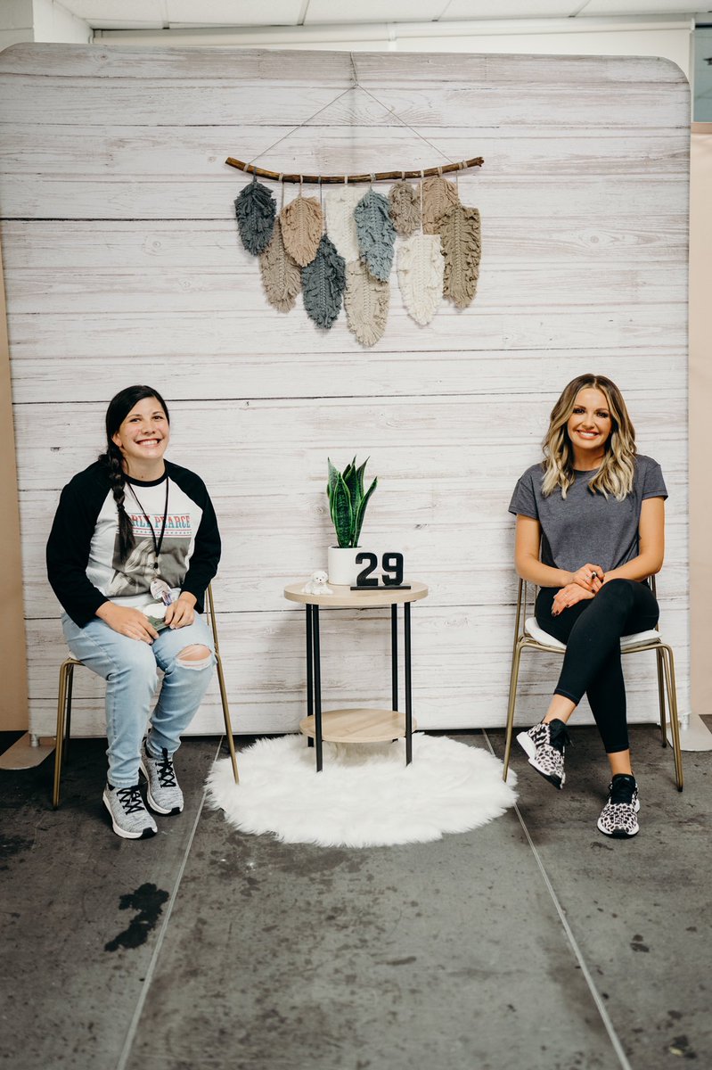 CareBear4Carrie's tweet photo. #PEARCED Let’s get it trending for CP y’all! ♥️ Share your fave photos/videos of Carly! @CarlyP_Connect https://t.co/TFKsMisTK6