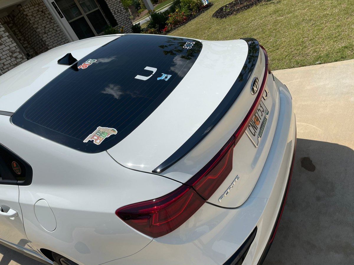 lkweeks97's tweet photo. Its FSU Week ladies and gentlemen, which means it’s time to go save 10% off at checkout at @StickerzByAB so you can represent in style, or get those Christmas gifts out of the way. 

Just use code KOALA10 at checkout! 💚🧡

#BeatFSU #StickAndRep #FSUHateWeek #SupportLocalBusiness https://t.co/fJRitmxCT4