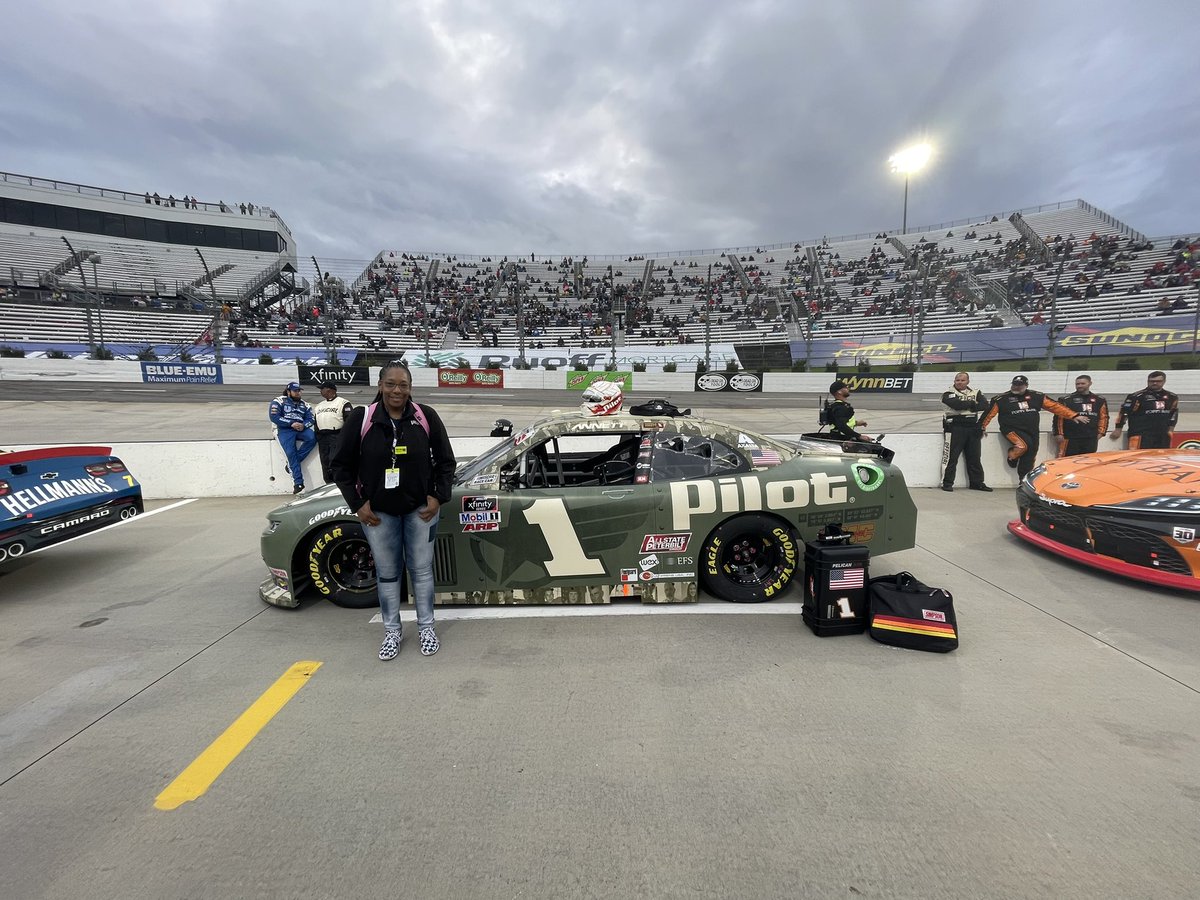 For Veterans Day take a moment of silence for those that served. Not just the ones that lost their lives but the one that are still here to share their stories.  There is a story behind every vet, if you stop and listen you may learn something <a href="/teamRSMG/">RSMG</a> @PFJRacing <a href="/PilotFlyingJ/">Pilot Flying J</a>