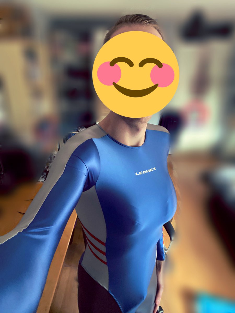 slinkylycraboy's tweet photo. Wearing @LEOHEX666 swimsuit/leotard with @pippen28472369 shiny pantyhose and fake-boobs💙 Opinions? ☺️ https://t.co/DHvWpm3jvW