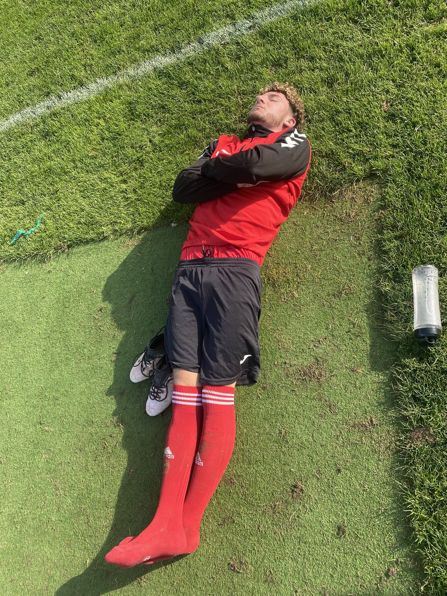 RobinsFC21's tweet image. Full time- 5-2 win for the bins !

bins pick up 3 points on the road vs a decent galenicals team. 
Goals- will banks 
Jayden Nielsen 
Jackson Brown 
Harry dowling 
Jack Jones 

MOTM- Alfie Maddern
DOTD- Mason Hardidge (see 👇)