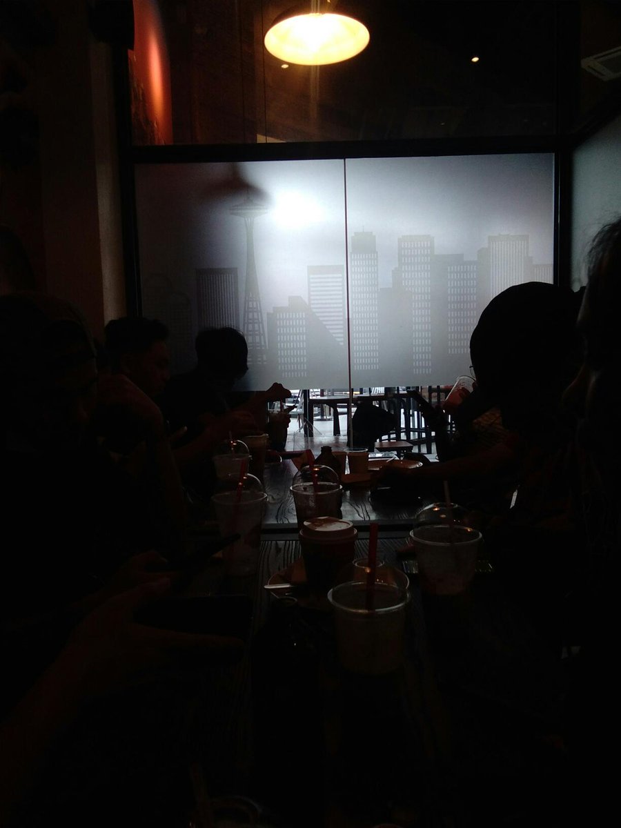 zhen_zagala's tweet photo. mah sunyayyy, with this awsm ppl!! https://t.co/tZx92M2LbG