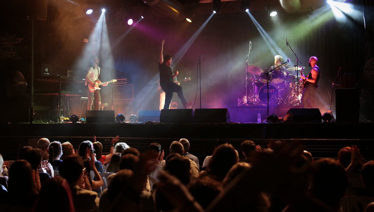 MusicCenit's tweet image. 🏔️ Aludes 2021 🏔️

📷 @/martaweiland (insta)