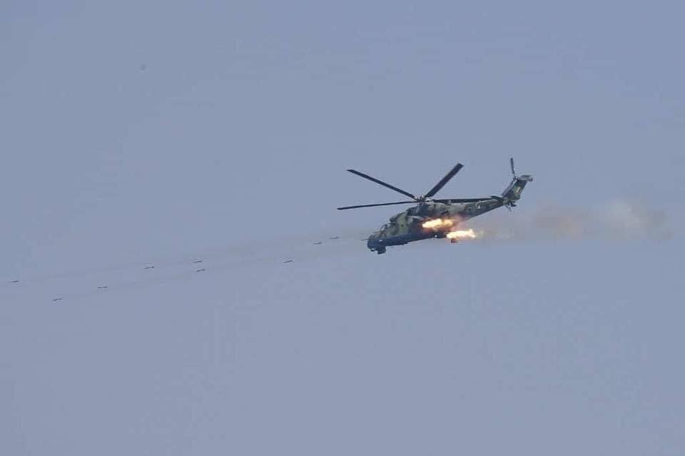 adouble_kt's tweet photo. Military Terrorists Lunacned Airstrikes with 2 jets in #Kawlin Tsp,#Sagaing Region at 4:30pm.The 2 helicopters flew for nearly 45 minutes, continuously fired.Forcing many villagers to flee. LEGALIZATION OF NUG #Nov7Coup   #WhatsHappeningInMyanmar https://t.co/YIh0rtr2qz