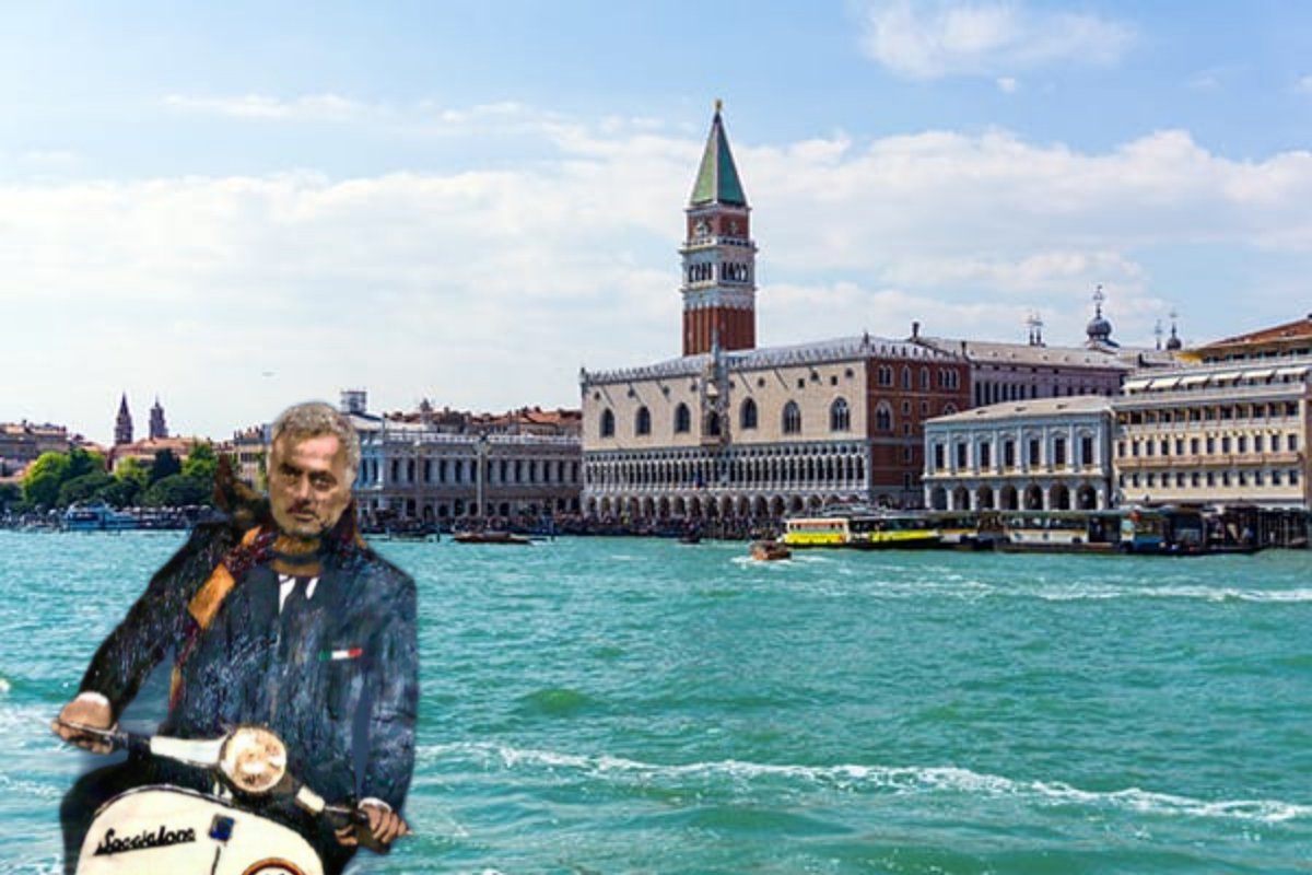 mic_myers's tweet photo. Lo special One è così speciale che va sott'acqua 🤡😂

#VeneziaRoma #Mourinho 
#SerieA #ASRoma #Venezia https://t.co/m6SdOgU6BJ