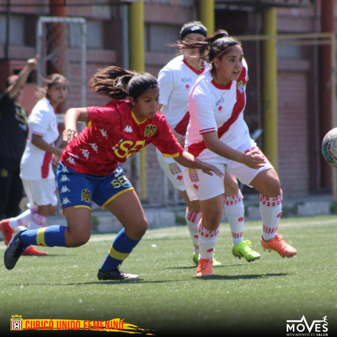 Comenzó en La Granja 🏟

La banda femenina ya juega su último duelo del campeonato ante Unión Española 🙌🏽⚽️

¡A dejar la vida en estos últimos 90 minutos! 

#ElClubDeSuGente ⚪️🔴