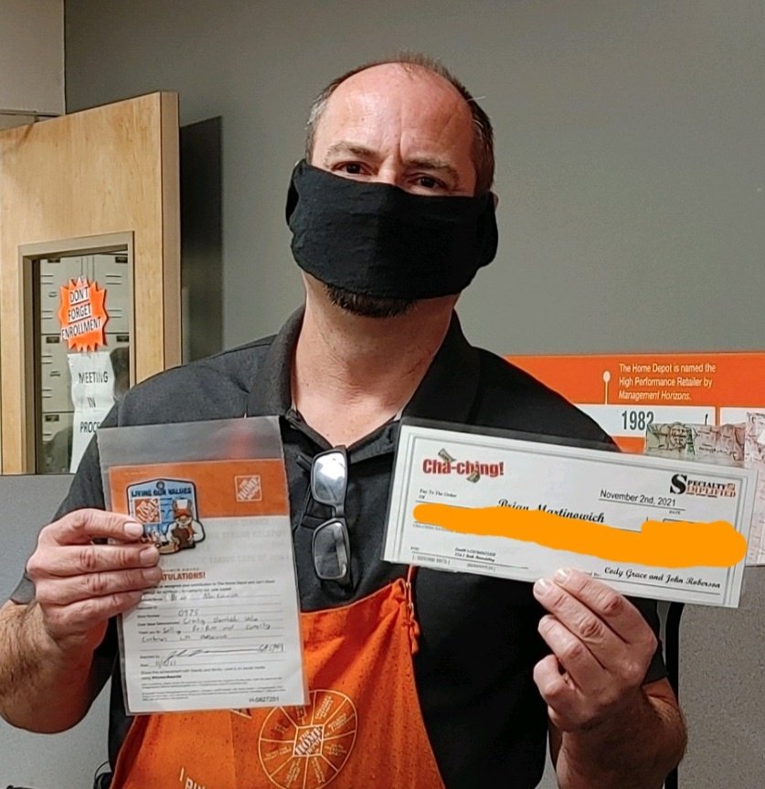 Show Team 0975 the money!! Congrats to Brian, who's ReBath lead sold! We love those leads!! <a href="/BathRbr/">RBR Rome Bath Remodeling</a> @terrypTHD <a href="/wilkie_cindy/">Cindy Wilkie</a> <a href="/JohnWat51106341/">John Watson</a> #leads
