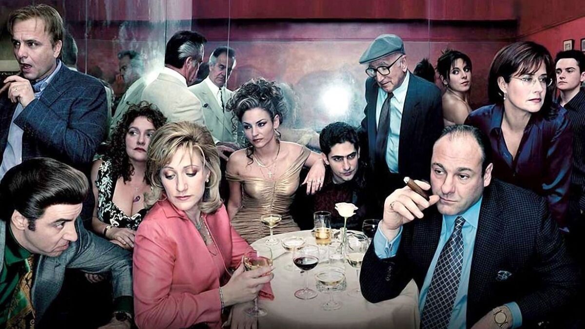 eason_kyle's tweet photo. Good writing will never be denied. 
“...deliberate strangeness, weird asides, odd dream sequences, and genre fluidity, Twin Peaks was so bizarre that even less adventurous viewers just kept coming back.” https://t.co/43Bee5Zj5S #writing #storytelling #screenwriting @inceptionim https://t.co/DiXgtJhmH7