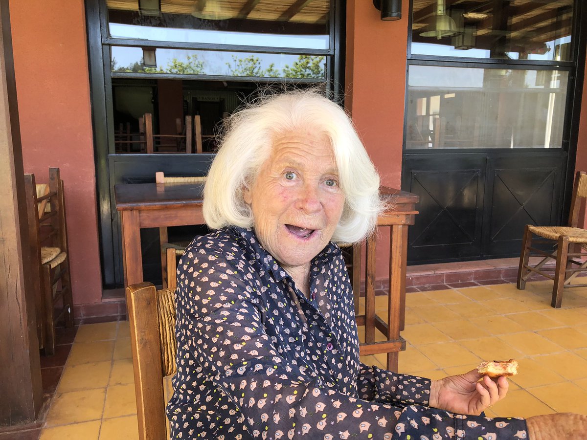 sanmihanovich's tweet photo. Ella. Hoy 87. Versión post pandemia. Siempre fresca. Siempre joven. Siempre bella. Feliz cumple mamá!!!! https://t.co/g1O1fpIsao