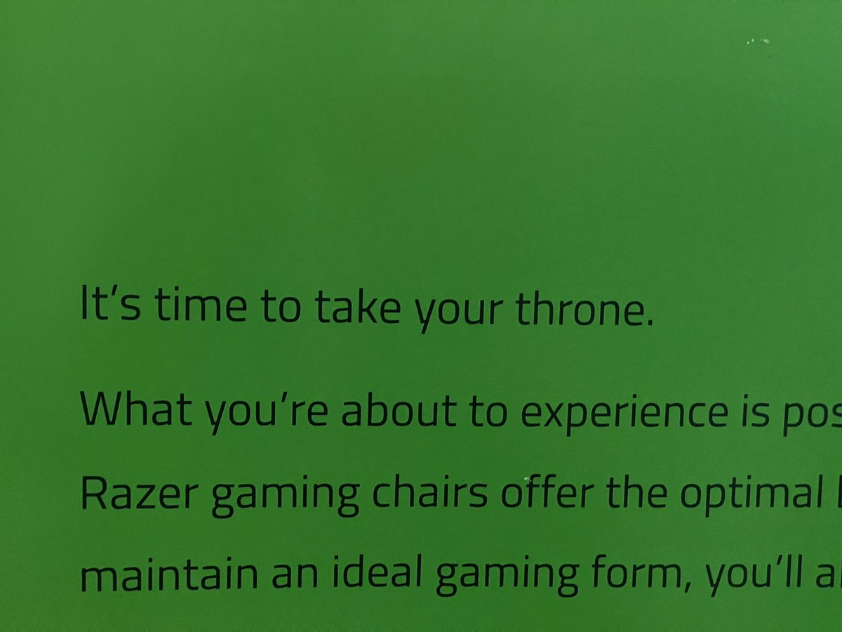DuchessOfCyber's tweet photo. My chair is finally here. #throne #duchessofcybersecurity https://t.co/hsdvRPns5H