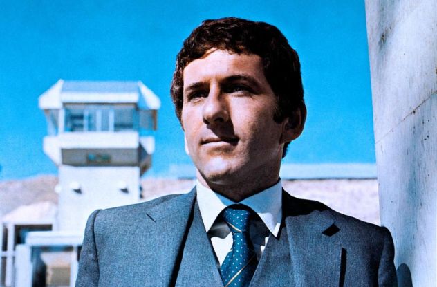 Happy Birthday dear Barry Newman! 