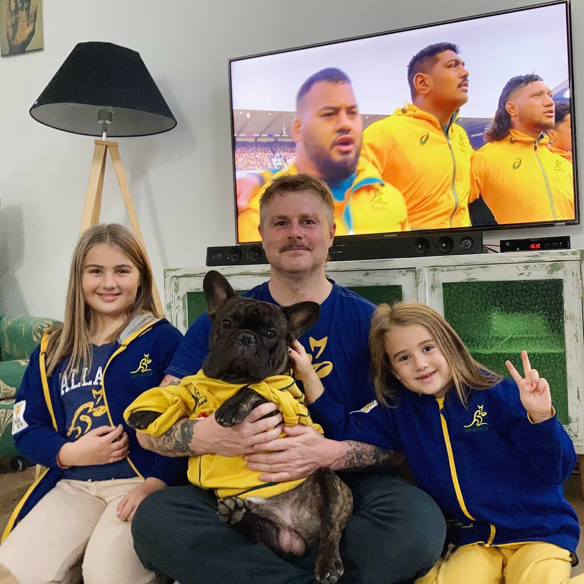 volenet's tweet photo. Tradice je tradice 🏉🦘
#comeonwallabies https://t.co/T9AmSrJI4S
