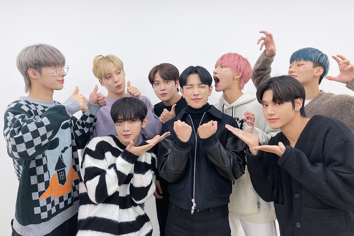 ateez_charts's tweet photo. TODAY’S GOAL: 5K RETWEETS 

#MAMAVOTE #ateez #에이티즈 @ATEEZofficial https://t.co/TFXO02lI7r