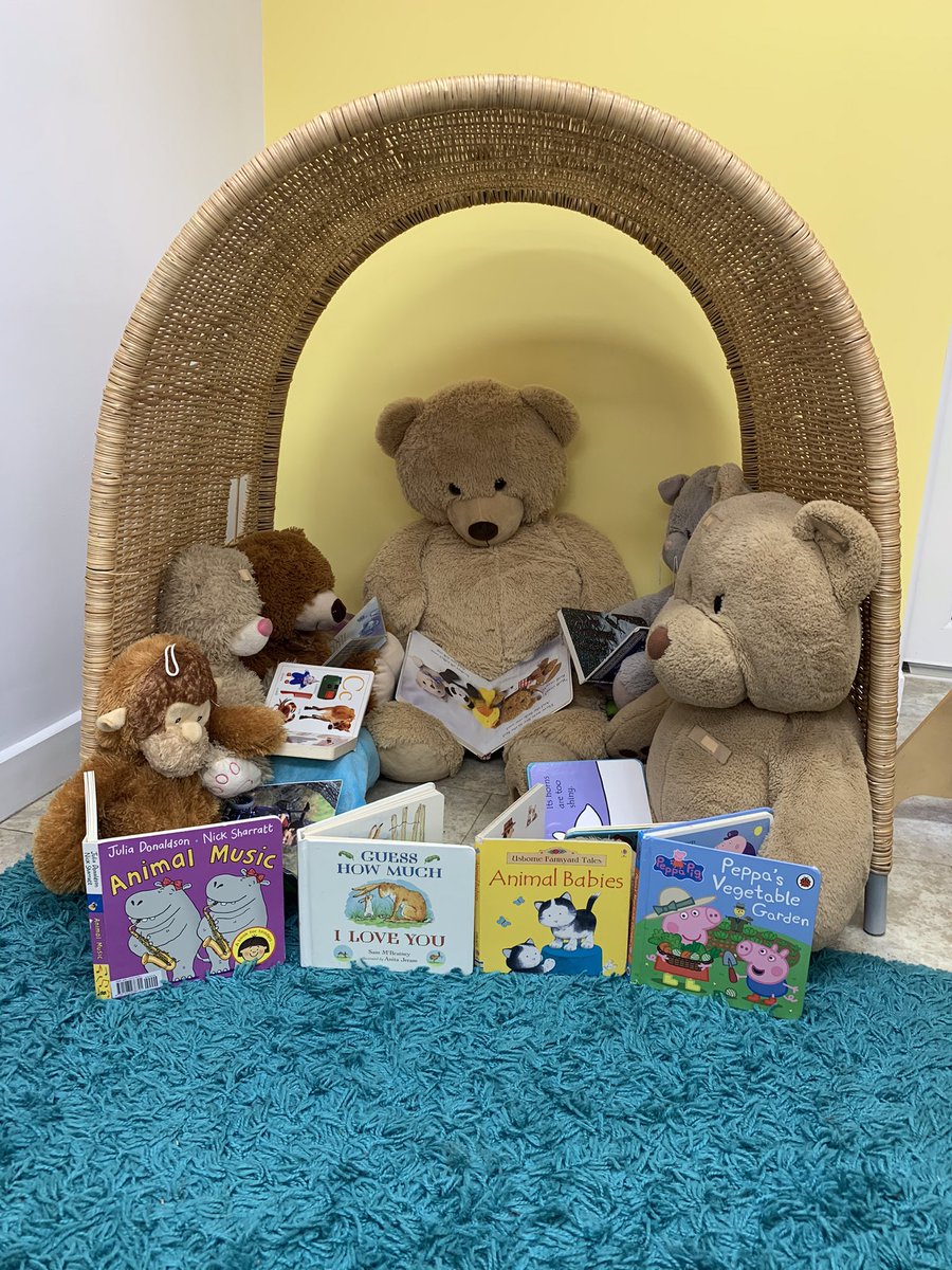 We all love books at Busy Bees! 🧸🐝