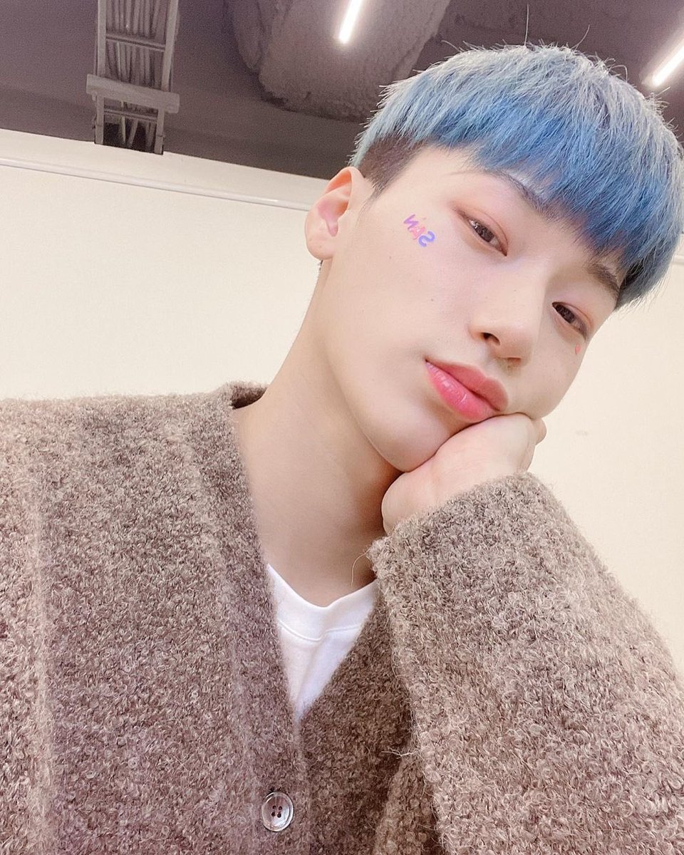 woosolcito's tweet photo. QUINTO DÍA 🗳

Acuérdense de votar también en la web que vale el 80%
 https://t.co/4TmrE2JOrM

RT &amp; REPLY!
#MAMAVOTE #ateez @ATEEZofficial https://t.co/IQM2xgksrv