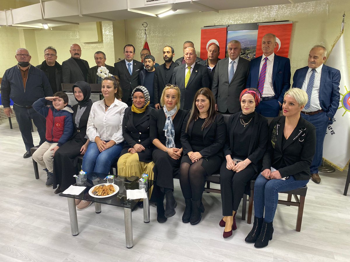 KARDER49390411's tweet photo. Karadeniz Eğitim Kültür Sanat Ve Dayanışma Derneği 
İstanbul Şube 1. Olağan kongremiz8 yaptık .
Hayırlı uğurlu olsun. https://t.co/XnUs7bVOUr