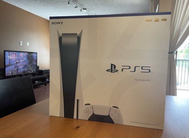bex_nyx's tweet photo. Bought my PS5 from @PS5DailyAIerts and let me just say that everything was legit! First it came in just 3 days, then I opened the box to make sure it was actually in there and there goes that beautiful PS5.💙 https://t.co/53wI9VOkF7