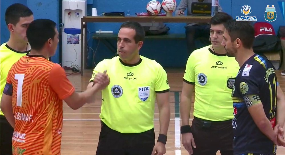 LNFArgentina's tweet photo. #LNFA2021 | #Cuyo | ¡Empieza el primer duelo por la clasificación a la #FaseFinal! 
⚽️🇦🇷 Se enfrentan #Huarpes (#SanJuan) y #LosBosteros (#SanLuis) en la Universidad de #RíoCuarto 
🔜 En caso de empate, habrá alargue y penales 
📲💻 Miralo EN VIVO > https://t.co/t6vdGF5pBt https://t.co/2jLJP9wVnE
