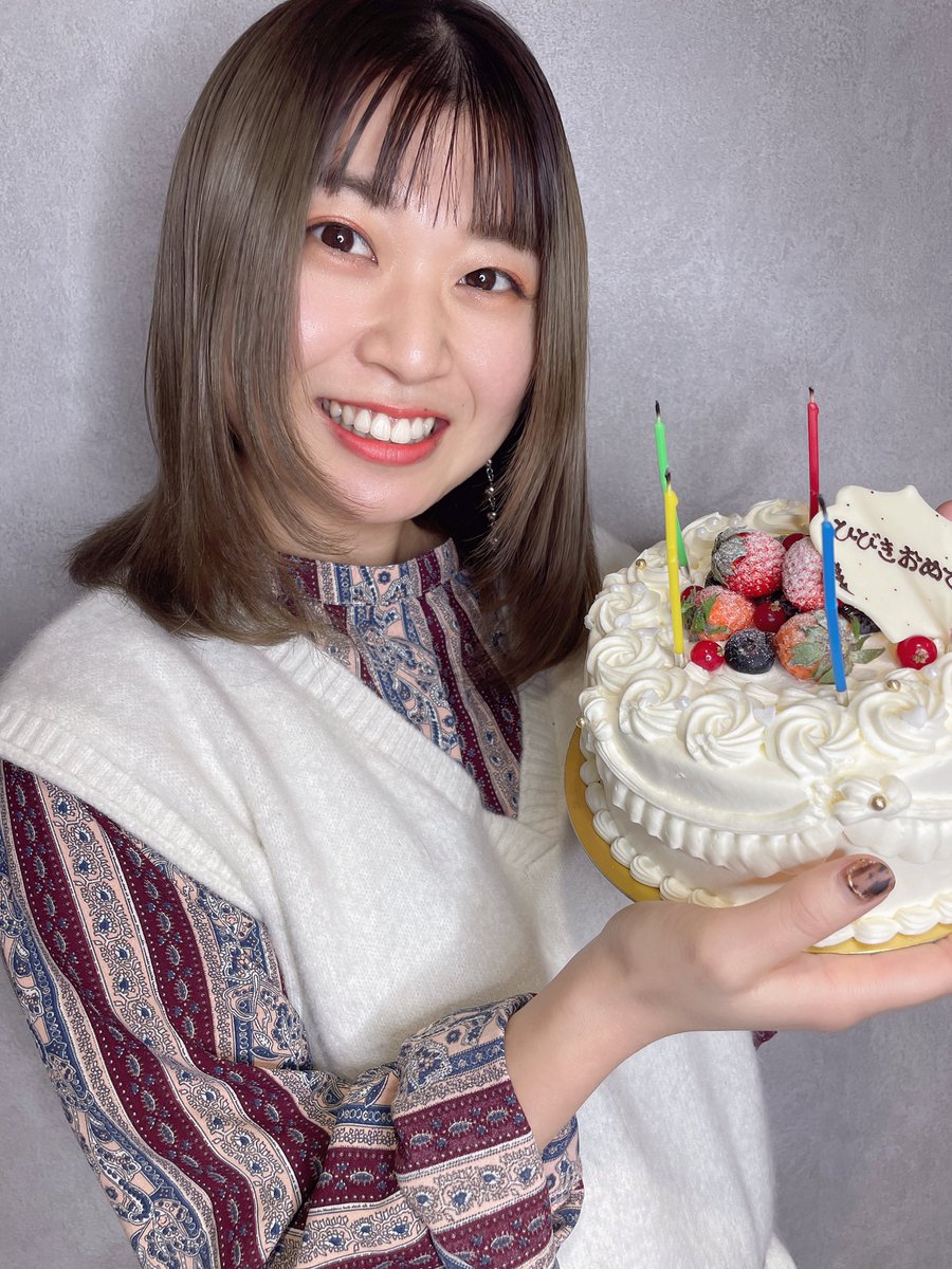 1111Hibiki's tweet photo. 早めの誕生日サプライズしてもらた💓 https://t.co/U7FjCQkBhs