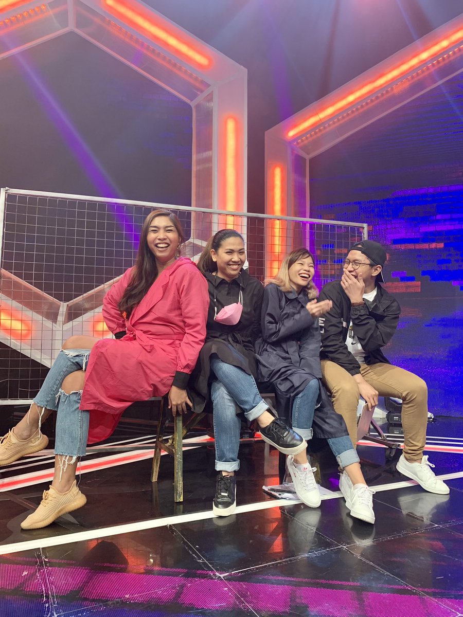 NotFranciiis's tweet photo. Thatβs a wrap for #Popinoy!!! Maraming salamat, Pop Squad! ππ»β¨ https://t.co/sF8dGjHgS2