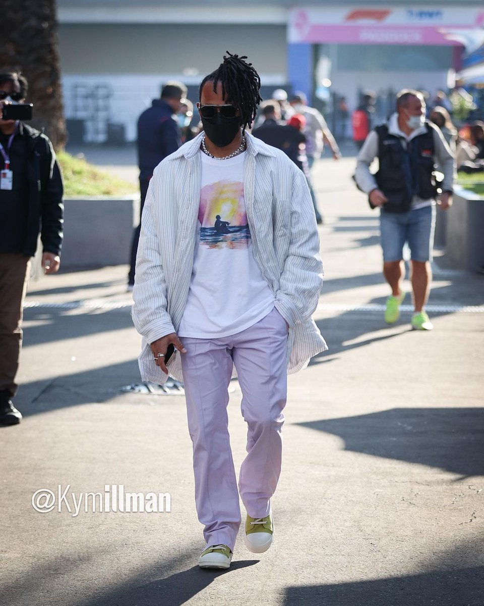 SirLewisLane's tweet photo. It's race day. #MexicoGP #Sunaday

[📸：kymillman] https://t.co/DrwKSH25Tx