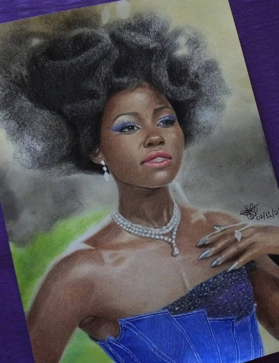 thedjarin's tweet photo. agora sim!! finalmente terminei meu desenho da lupita nyong'o família, foram dias de trabalho nesse https://t.co/OqWMmsR7is