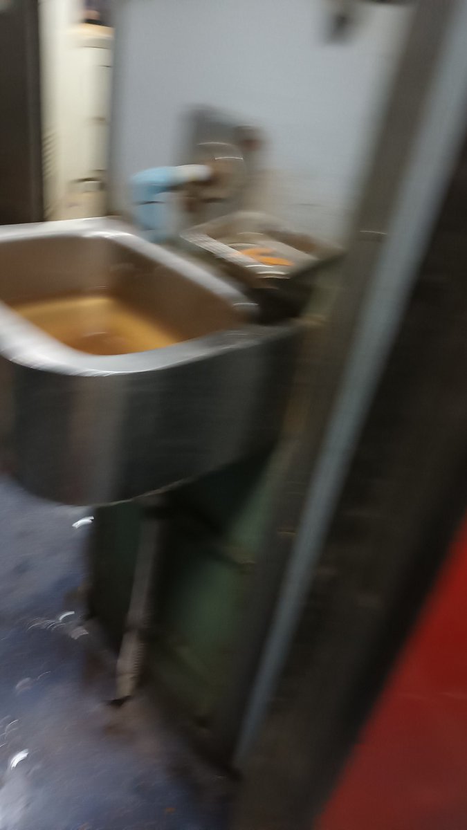 nagar_aruna's tweet photo. @gauravranadive @OfficeofSSC
@ravishndtv
@AshwiniVaishnaw
@NavbharatTimes 
Today I am traveling  train no.9326 agra cantt to indore 3rd a/c coach,Worst condition toilet no water no cleaning no staff.Funn things I spoke to tc they given reply kuch nahi ho sakta hai😁 https://t.co/BZfHwSbL5C