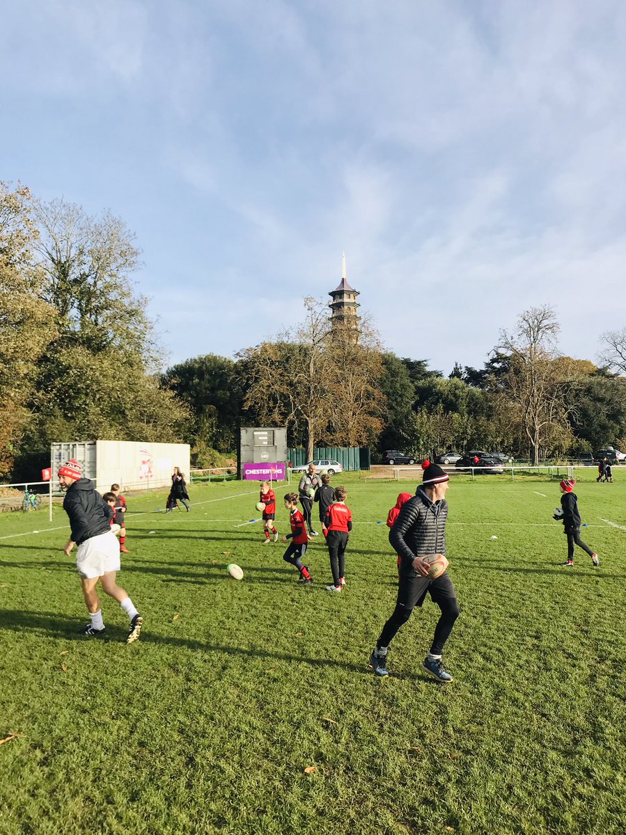 ThomasMarkD's tweet photo. The U10’s coaches really were leading by example this morning! @LWMiniRFC @LondonWelshRFC @QKidsFirst #lwfamily #wemakedragons #oldmagic #youneverloseit 🏉 🌭 🪄 https://t.co/71sGHVuIzj